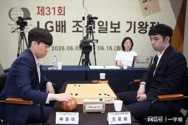 欧冠惊魂夜：利物浦读秒绝杀巴黎，萨拉赫点射救主
